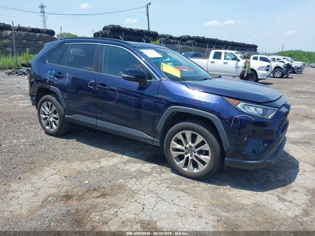 2019 2T3A1RFV2KW010620 main image
