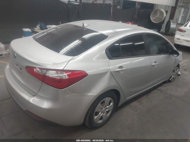 KIA FORTE LX 2015 KNAFK4A65F5425785 Image 4