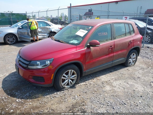 2014 Volkswagen Tiguan S მანქანა იყიდება აუქციონზე, vin: WVGBV3AX4EW027452, აუქციონის ნომერი: 45520869