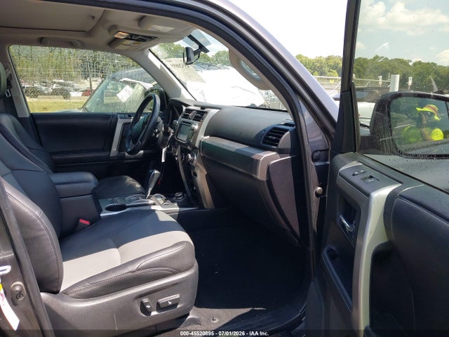 45520895 :رقم المزاد ، JTEBU5JR0K5659575 vin ، 2019 Toyota 4runner Sr5 Premium مزاد بيع