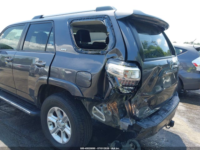 45520895 :رقم المزاد ، JTEBU5JR0K5659575 vin ، 2019 Toyota 4runner Sr5 Premium مزاد بيع