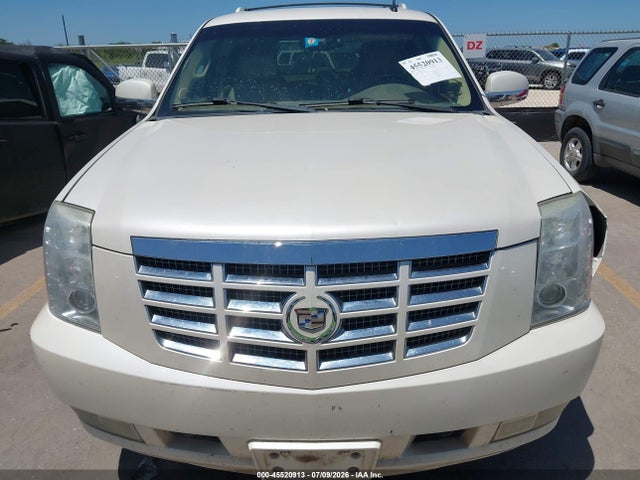 Продаж на аукціоні авто 2011 Cadillac Escalade Premium, vin: 1GYS4CEF6BR190696, номер лоту: 45520913