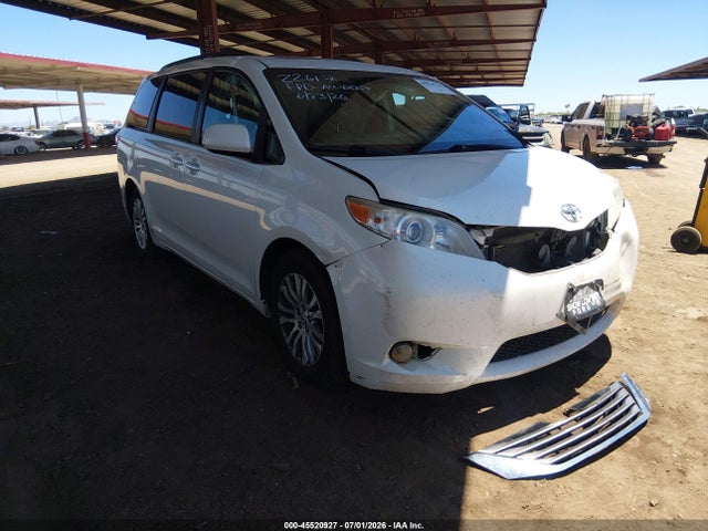 Toyota Sienna Xle Premium 8 Passenger 2015 5TDYK3DC3FS551032 главное изображение