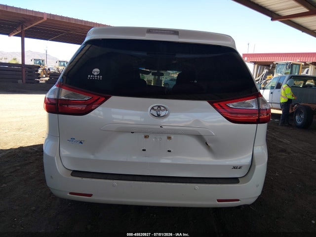 5TDYK3DC3FS551032 Toyota Sienna Xle Premium 8 Passenger