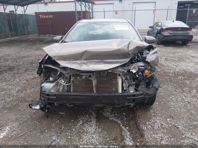 45520961 :رقم المزاد ، 2T1BURHE3EC154460 vin ، 2014 Toyota Corolla Le Plus مزاد بيع