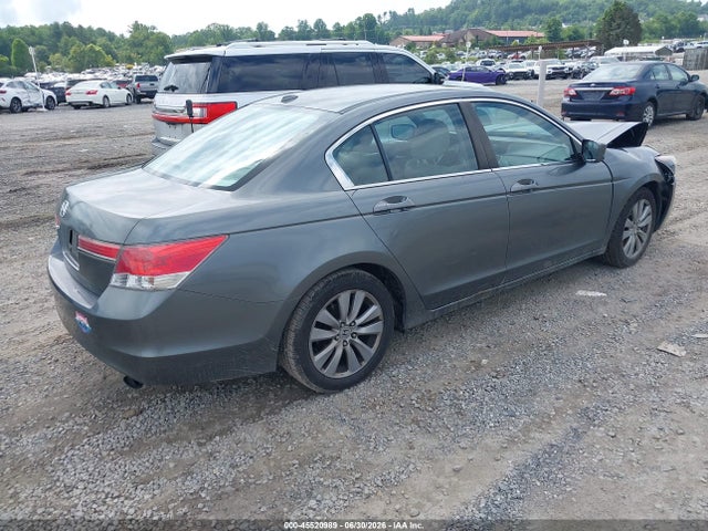45520989 :رقم المزاد ، 1HGCP2F86BA000505 vin ، 2011 Honda Accord 2.4 Ex-l مزاد بيع