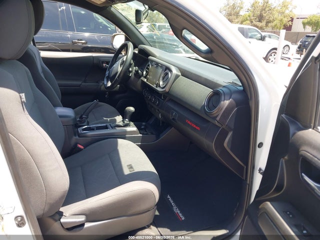 45521000 :رقم المزاد ، 3TMDZ5BN1HM034082 vin ، 2017 Toyota Tacoma Trd Off Road مزاد بيع