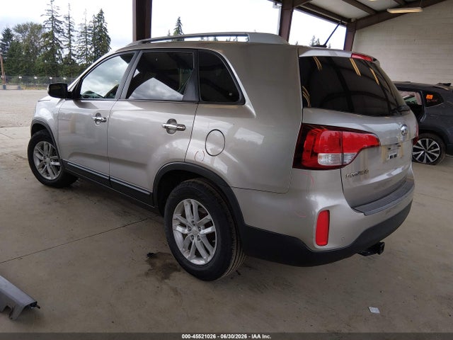 KIA Sorento Lx V6 2015 5XYKT4A76FG610684 Image 3