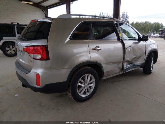 KIA Sorento Lx V6 2015 5XYKT4A76FG610684 Image 4