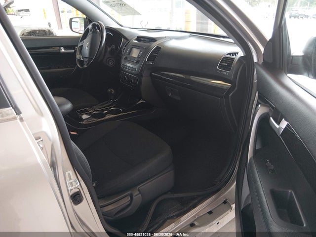 KIA Sorento Lx V6 2015 5XYKT4A76FG610684 Image 5
