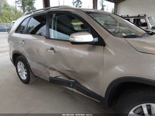 KIA Sorento Lx V6 2015 5XYKT4A76FG610684 Image 6
