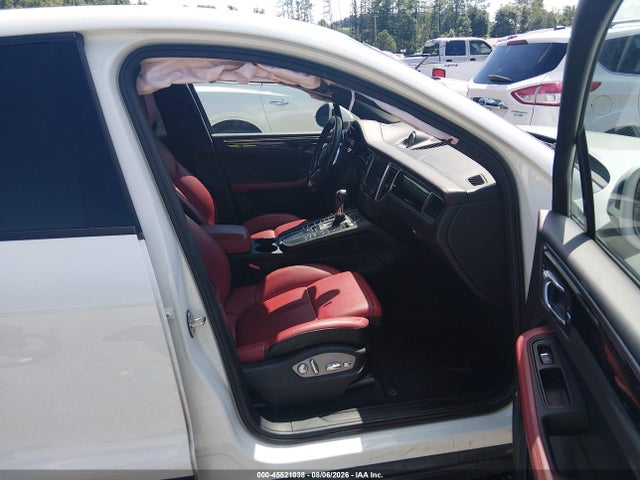 45521038 :رقم المزاد ، WP1AA2A50JLB11007 vin ، 2018 Porsche Macan مزاد بيع