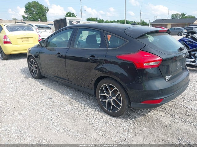 Ford FOCUS SEL 2018 1FADP3M24JL223397 Image 3
