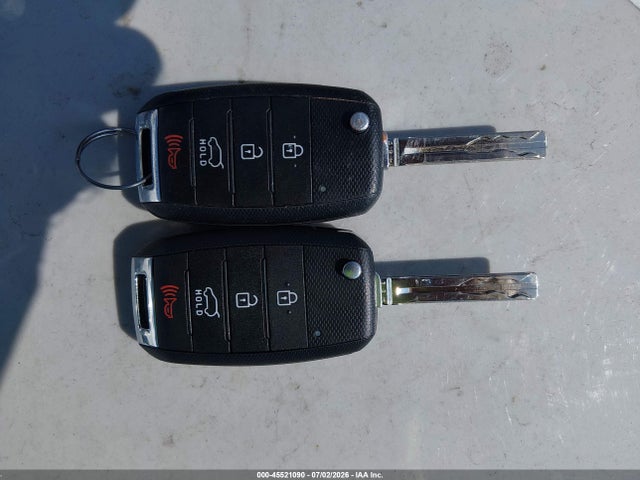 45521090 :رقم المزاد ، 5XYKT3A68FG562980 vin ، 2015 Kia Sorento Lx مزاد بيع