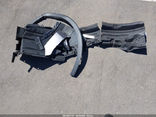 Toyota C-HR XLE 2018 NMTKHMBX4JR050075 Image 12