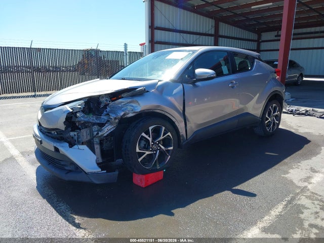 Toyota C-HR XLE 2018 NMTKHMBX4JR050075 Image 2