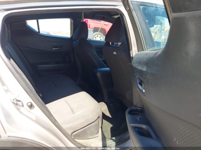 Toyota C-HR XLE 2018 NMTKHMBX4JR050075 Image 8