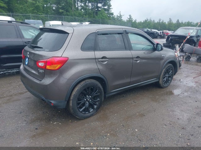 JA4AR3AU1HZ037444 Mitsubishi Outlander Sport 2.0 Le