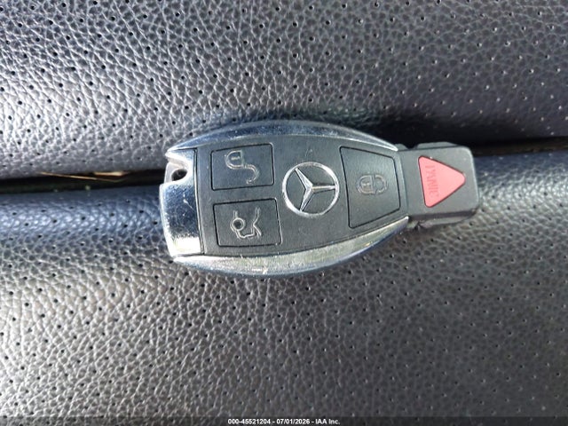 2018 Mercedes-benz C 300 4matic მანქანა იყიდება აუქციონზე, vin: 55SWF4KB8JU238324, აუქციონის ნომერი: 45521204