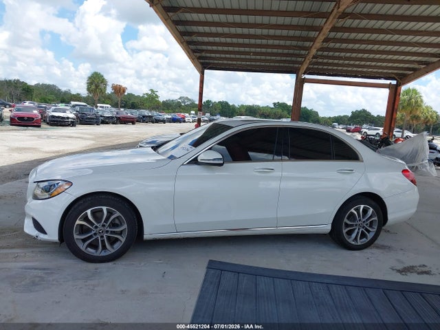 2018 Mercedes-benz C 300 4matic მანქანა იყიდება აუქციონზე, vin: 55SWF4KB8JU238324, აუქციონის ნომერი: 45521204