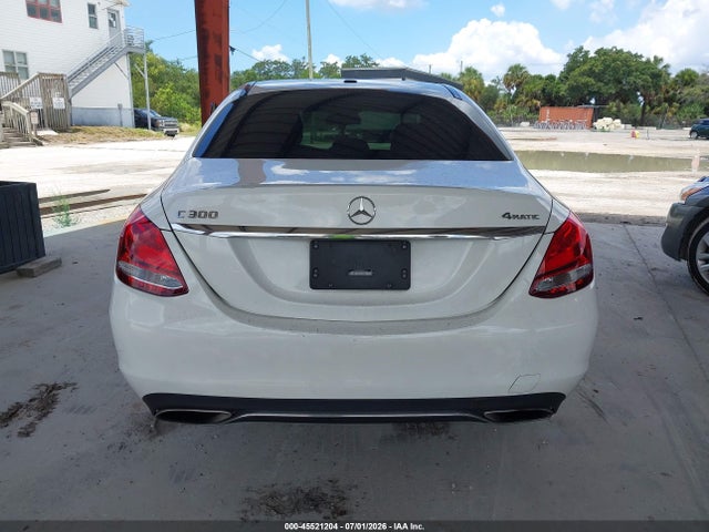 2018 Mercedes-benz C 300 4matic მანქანა იყიდება აუქციონზე, vin: 55SWF4KB8JU238324, აუქციონის ნომერი: 45521204