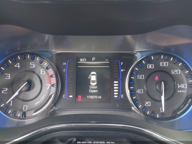45521209 :رقم المزاد ، 1C3CCCBB0GN132469 vin ، 2016 Chrysler 200 S مزاد بيع