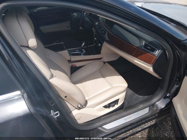 45521212 :رقم المزاد ، WBAKC6C5XBC394521 vin ، 2011 Bmw 750i Xdrive مزاد بيع