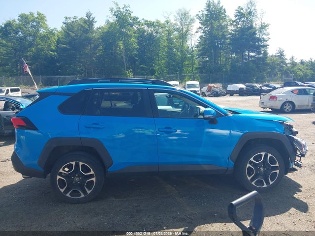 2T3J1RFV2MW210772 Toyota Rav4 Adventure