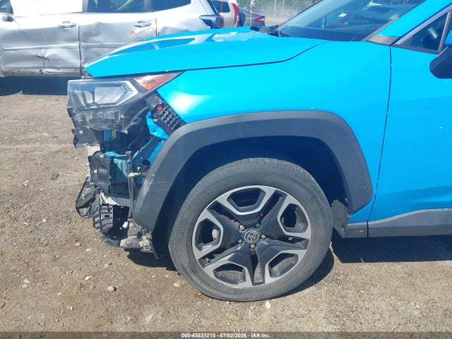 2T3J1RFV2MW210772 Toyota Rav4 Adventure