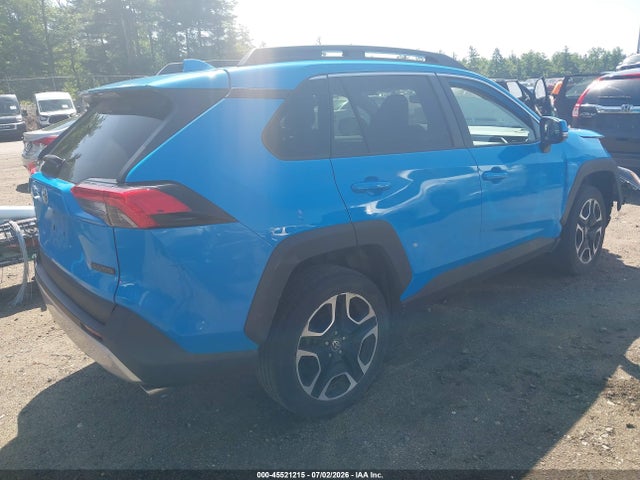 2T3J1RFV2MW210772 Toyota Rav4 Adventure