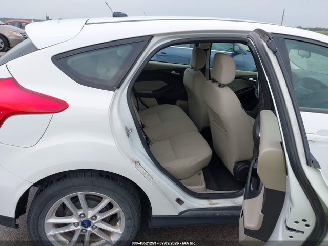 Ford FOCUS SE 2018 1FADP3K21JL327056 Image 8