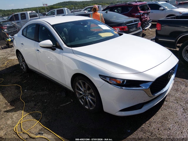 Продаж на аукціоні авто 2019 Mazda Mazda3 Preferred Package, vin: 3MZBPADL6KM108988, номер лоту: 45521266