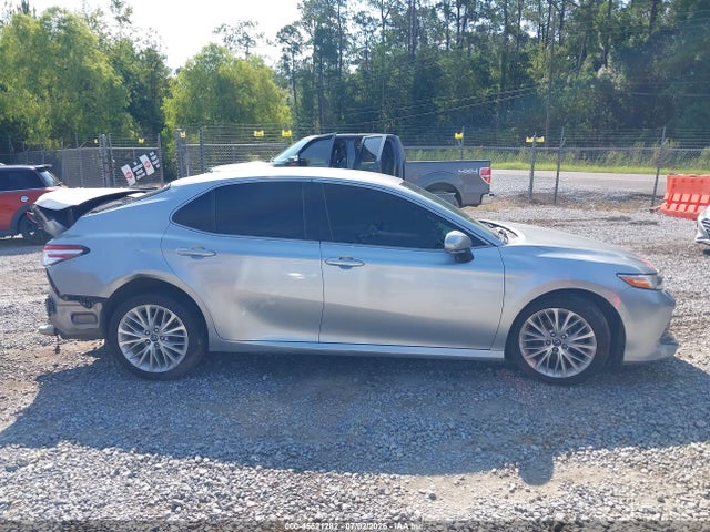 4T1B11HK5JU090480 Toyota CAMRY XLE
