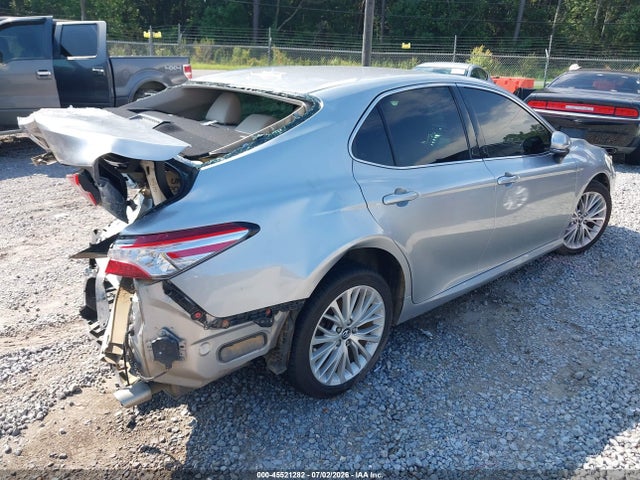 4T1B11HK5JU090480 Toyota CAMRY XLE