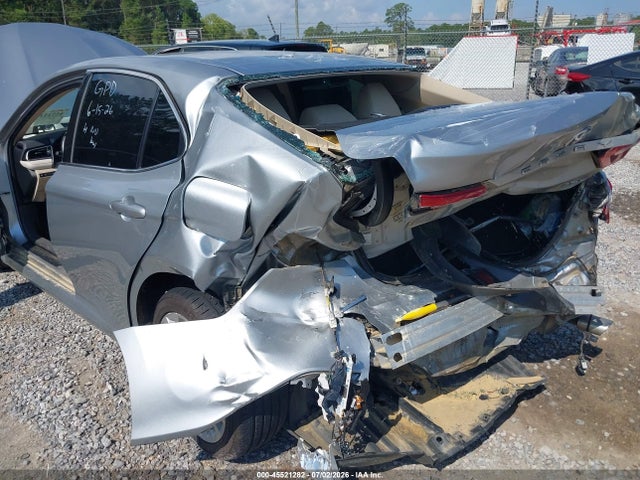 4T1B11HK5JU090480 Toyota CAMRY XLE