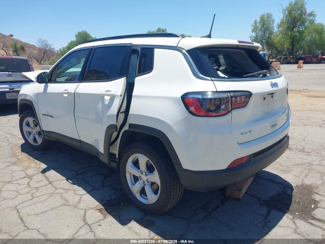 Jeep Compass Latitude 4x4 2021 3C4NJDBB3MT567109 Image 3