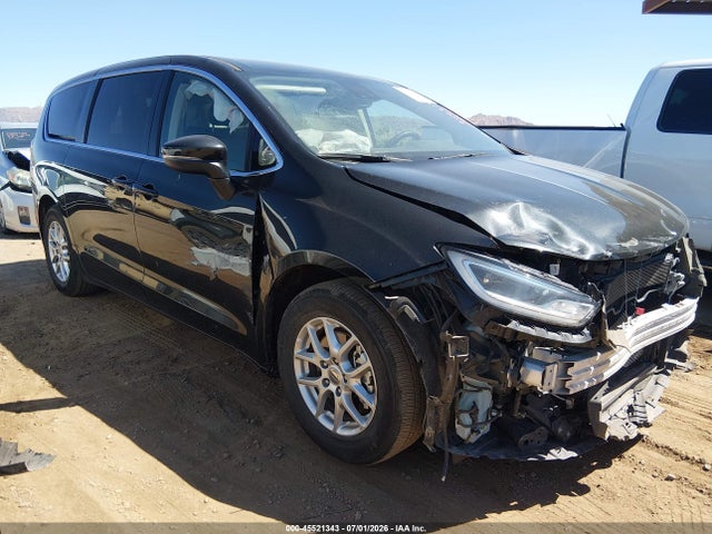 45521343 :رقم المزاد ، 2C4RC1BGXPR624578 vin ، 2023 Chrysler Pacifica Touring L مزاد بيع