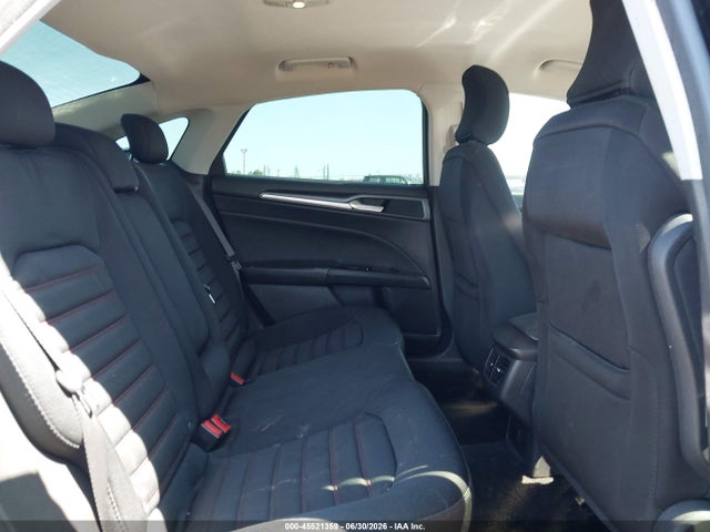 45521359 :رقم المزاد ، 3FA6P0HD0GR233101 vin ، 2016 Ford Fusion Se مزاد بيع