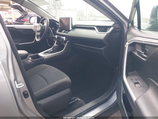 2T3H1RFVXRW328056 Toyota RAV4 LE