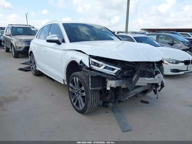45521400 :رقم المزاد ، WA1C4AFY5J2223977 vin ، 2018 Audi Sq5 3.0t Premium Plus مزاد بيع