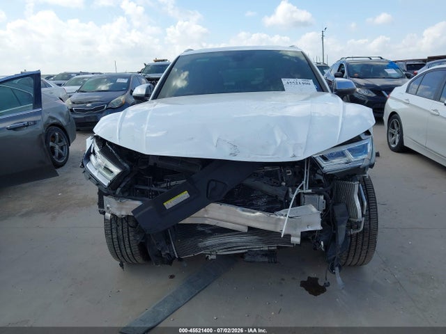 45521400 :رقم المزاد ، WA1C4AFY5J2223977 vin ، 2018 Audi Sq5 3.0t Premium Plus مزاد بيع