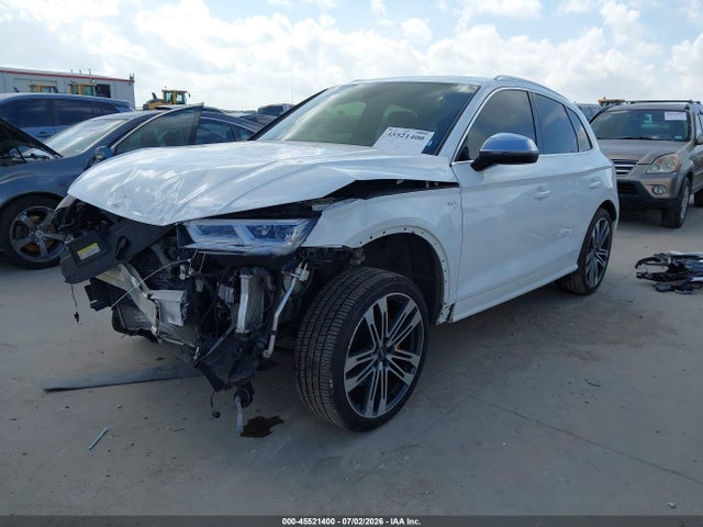45521400 :رقم المزاد ، WA1C4AFY5J2223977 vin ، 2018 Audi Sq5 3.0t Premium Plus مزاد بيع