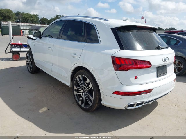 45521400 :رقم المزاد ، WA1C4AFY5J2223977 vin ، 2018 Audi Sq5 3.0t Premium Plus مزاد بيع