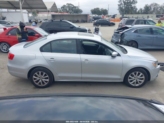 45521409 :رقم المزاد ، 3VWDP7AJ1DM431461 vin ، 2013 Volkswagen Jetta 2.5l Se مزاد بيع