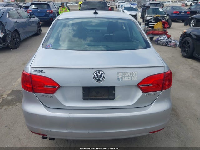 45521409 :رقم المزاد ، 3VWDP7AJ1DM431461 vin ، 2013 Volkswagen Jetta 2.5l Se مزاد بيع