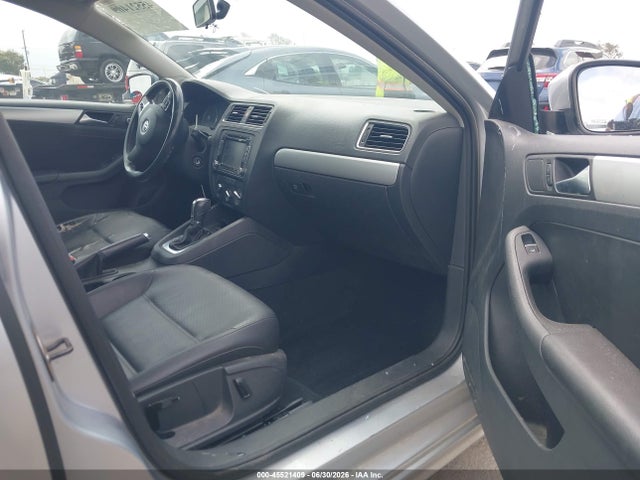 45521409 :رقم المزاد ، 3VWDP7AJ1DM431461 vin ، 2013 Volkswagen Jetta 2.5l Se مزاد بيع