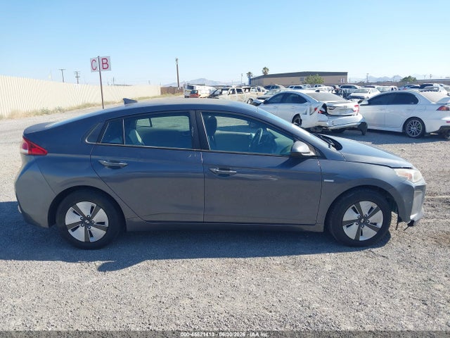 KMHC65LC4JU066250 Hyundai Ioniq Hybrid Blue