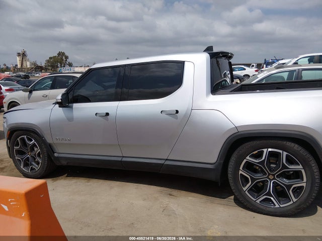 Rivian R1t Adventure Dual Motor Max Pack/adventure Dual Motor Perf Max Pack 2024 7FCTGCAA9RN030366 Image 13