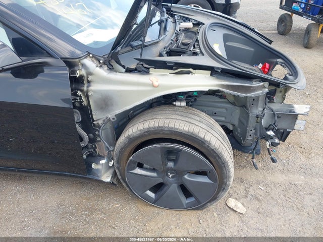 45521467 :رقم المزاد ، 5YJ3E1EB0MF855805 vin ، 2021 Tesla Model 3 Long Range Dual Motor All-wheel Drive مزاد بيع