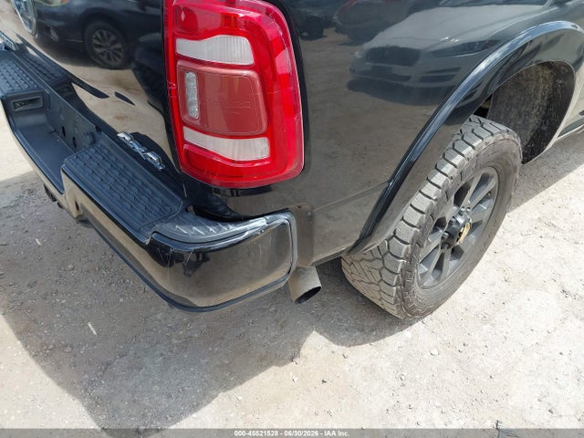 45521528 :رقم المزاد ، 3C6UR5FL7LG111884 vin ، 2020 Ram 2500 Laramie  4x4 6'4 Box مزاد بيع